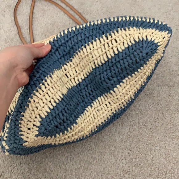 LOFT Straw Beach Bag With Pouch New Without Tag - Picture 10 of 10
